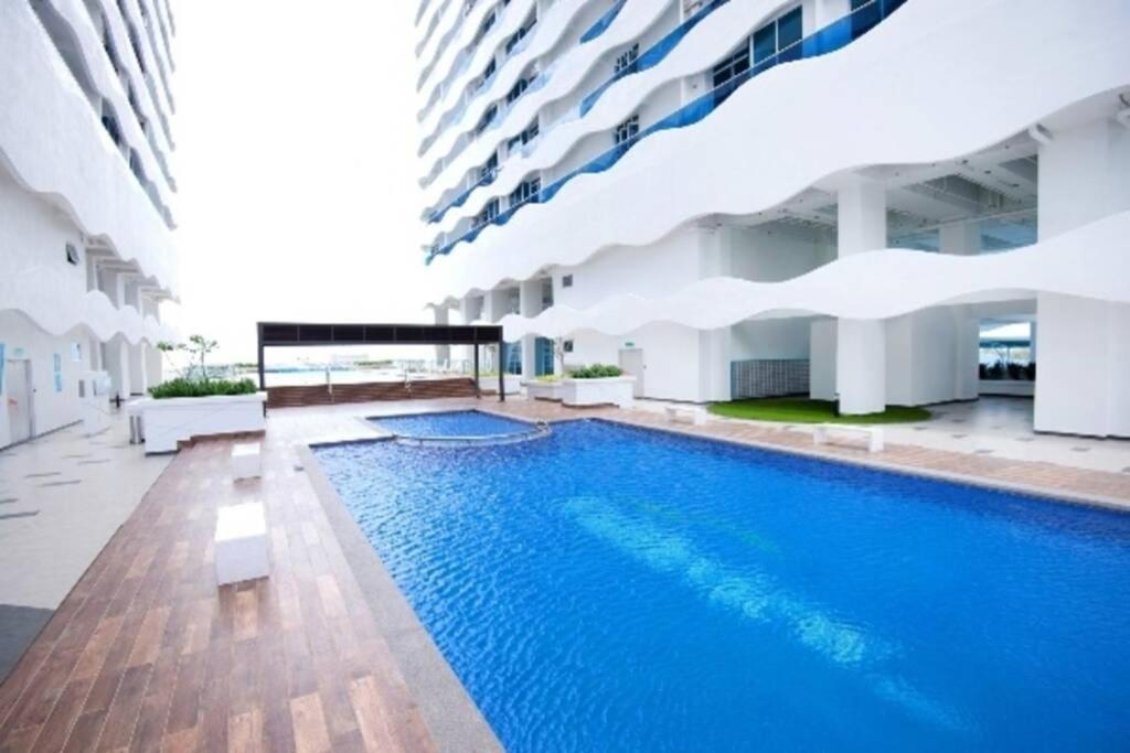 Ferienwohnung The Wave - Kota Laksamana -- Pool View -- 6 Pax Malacca Exterior foto