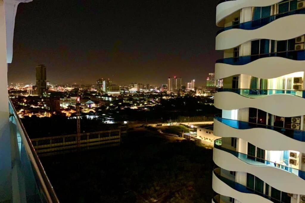 Ferienwohnung The Wave - Kota Laksamana -- Pool View -- 6 Pax Malacca Exterior foto